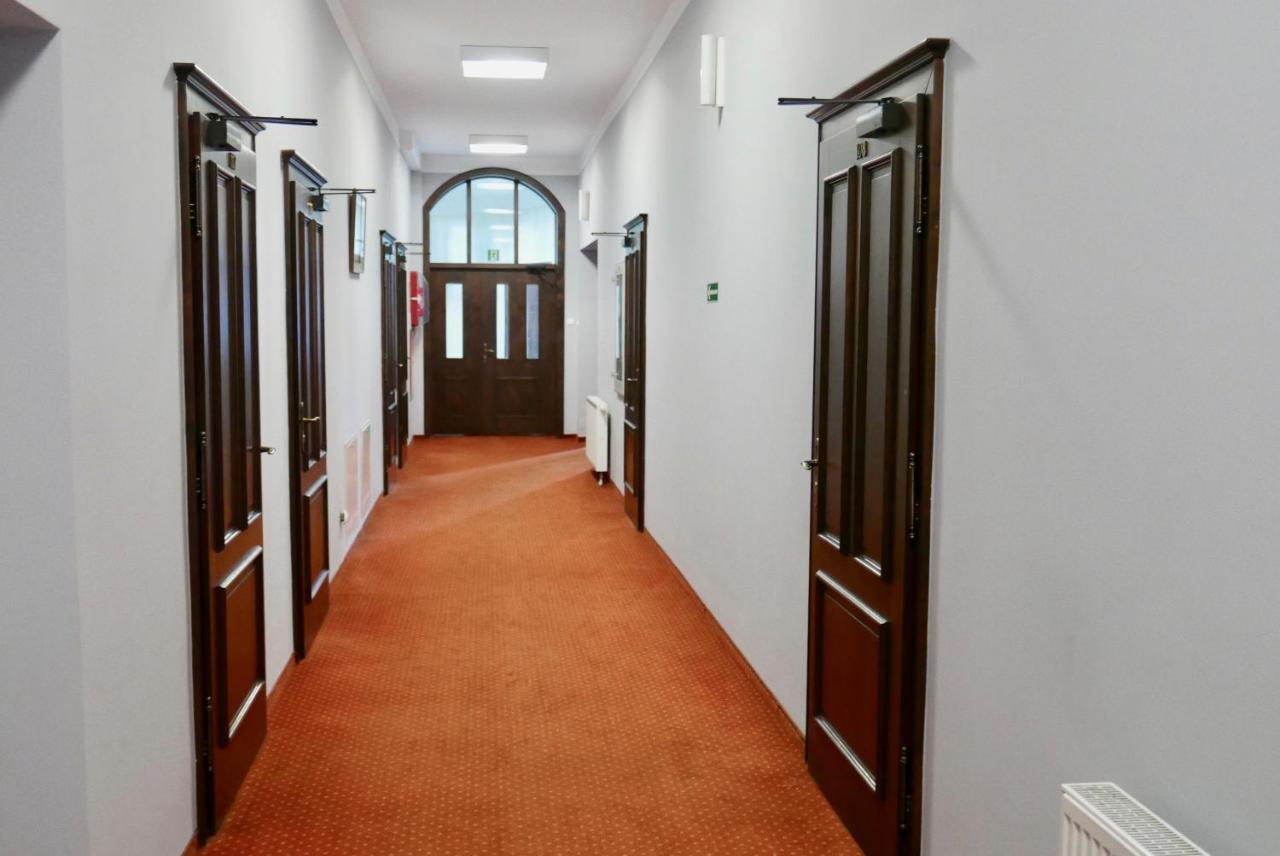 Staromiejski Piwowar Hotel Legnica Exterior photo