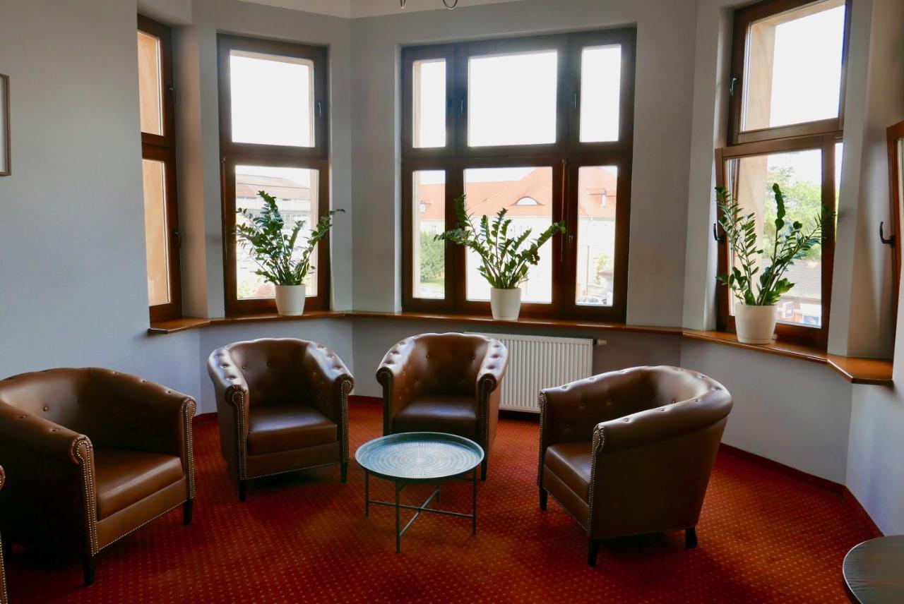 Staromiejski Piwowar Hotel Legnica Exterior photo